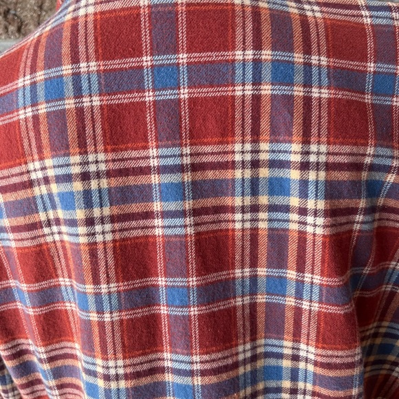PATAGONIA FLANNEL BUTTON DOWN SHIRT - Picture 6 of 7